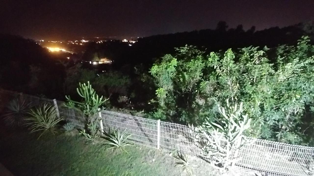 Kazadidou - Residence Grand Cap - Vue Mer Et Montagne - Piscine Le Gosier  Εξωτερικό φωτογραφία